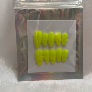 Lime green long wear presson nails